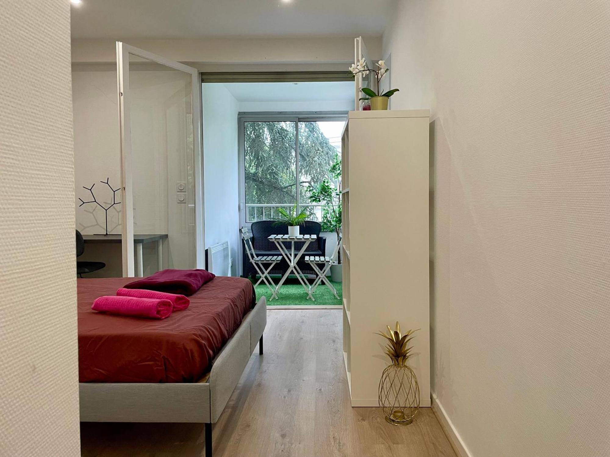 Bngo I Le Spacieux I 3 Chambres, 2 Salles De Bain, Parking Prive Gratuit, 8 Personnes, Vieux Lyon Hypercentre מראה חיצוני תמונה