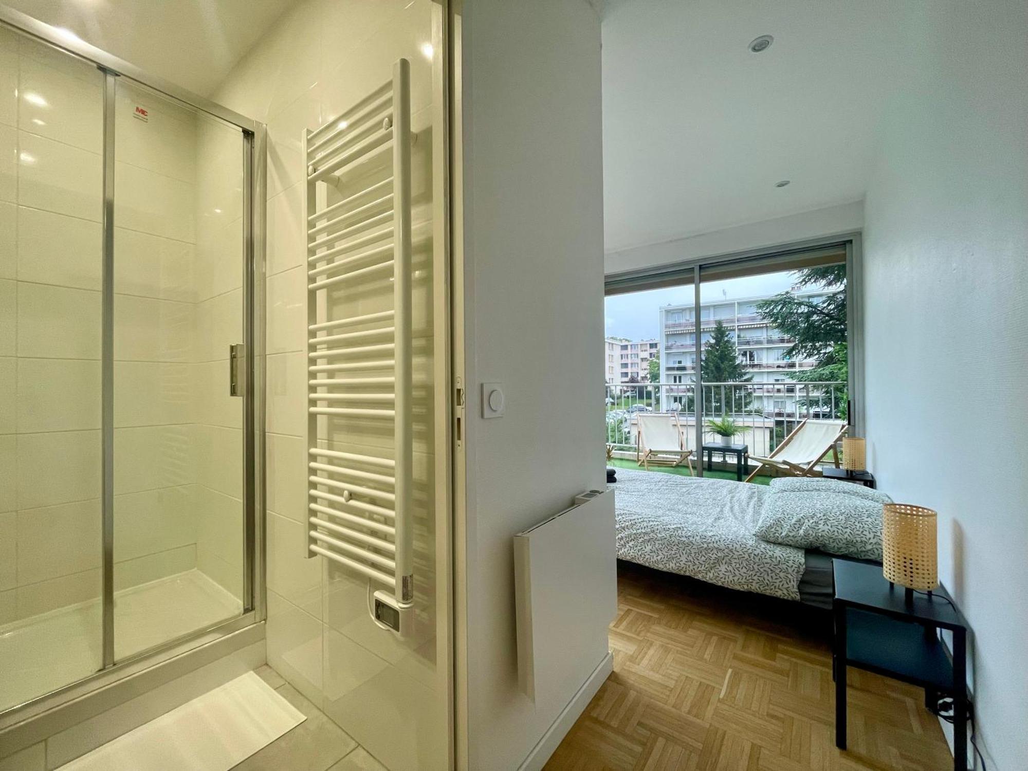 Bngo I Le Spacieux I 3 Chambres, 2 Salles De Bain, Parking Prive Gratuit, 8 Personnes, Vieux Lyon Hypercentre מראה חיצוני תמונה