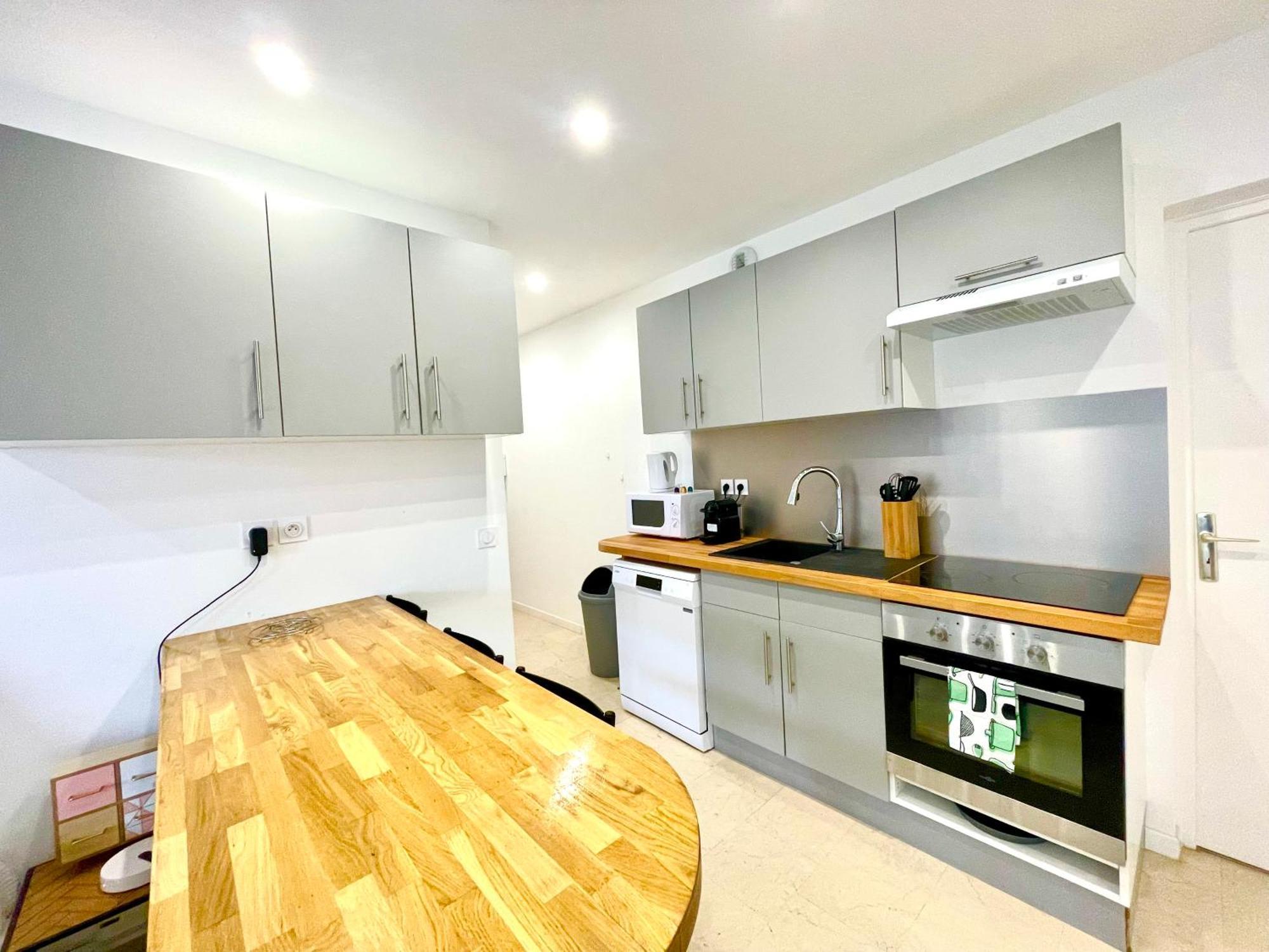 Bngo I Le Spacieux I 3 Chambres, 2 Salles De Bain, Parking Prive Gratuit, 8 Personnes, Vieux Lyon Hypercentre מראה חיצוני תמונה