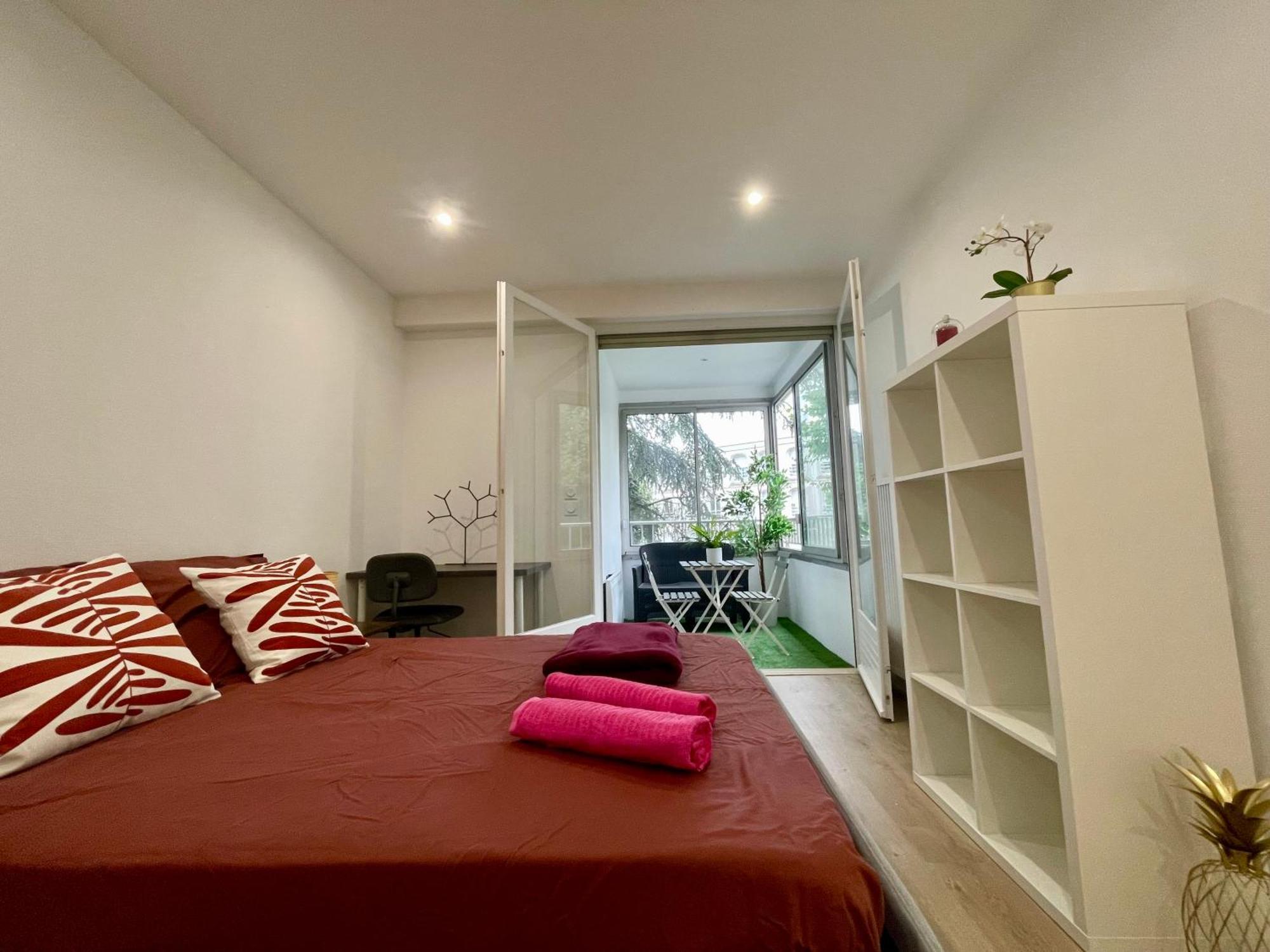 Bngo I Le Spacieux I 3 Chambres, 2 Salles De Bain, Parking Prive Gratuit, 8 Personnes, Vieux Lyon Hypercentre מראה חיצוני תמונה