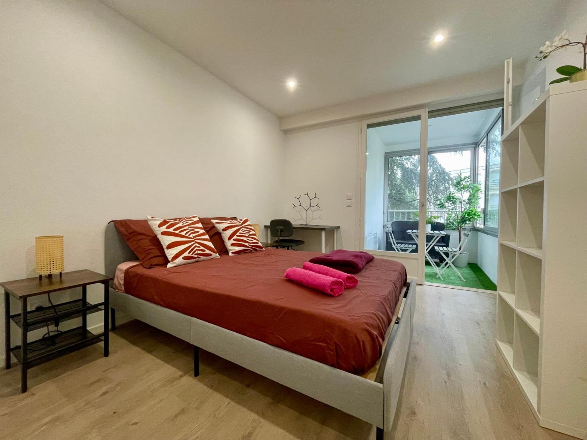 Bngo I Le Spacieux I 3 Chambres, 2 Salles De Bain, Parking Prive Gratuit, 8 Personnes, Vieux Lyon Hypercentre מראה חיצוני תמונה
